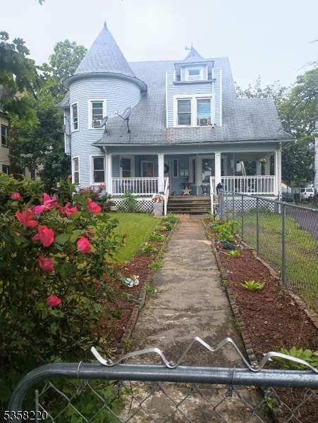 946 W 7Th St - Photo 1