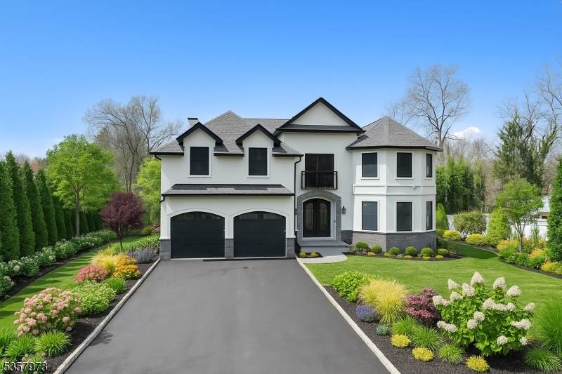 10 Kathleen Ct - Photo 1