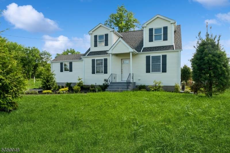 715 Pittstown Rd - Photo 1