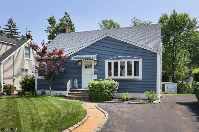 992 Milton Blvd - Photo 1