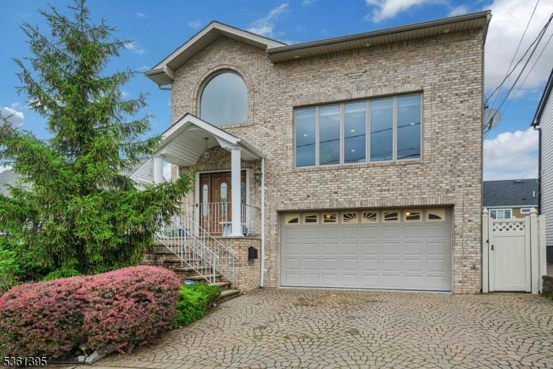 361 Roosevelt Ave - Photo 1