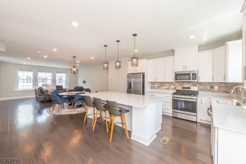 9 Mccluskey Pl - Photo 1