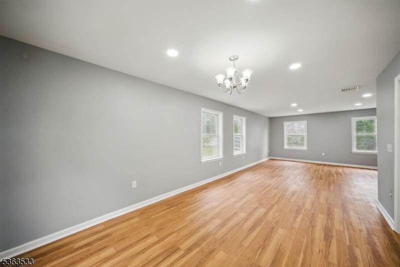 40 Upper Greenwood Rd - Photo 1