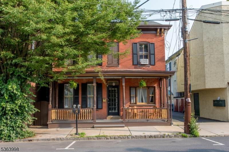 67 Coryell St - Photo 1