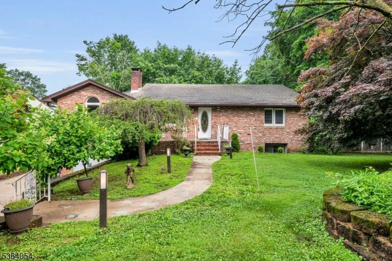 120 Fairmount Ave - Photo 1