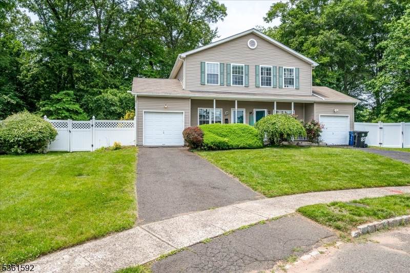 73 Mariners Court - Photo 1