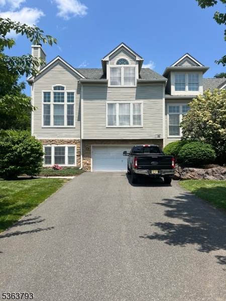 1 Crest Ct - Photo 1