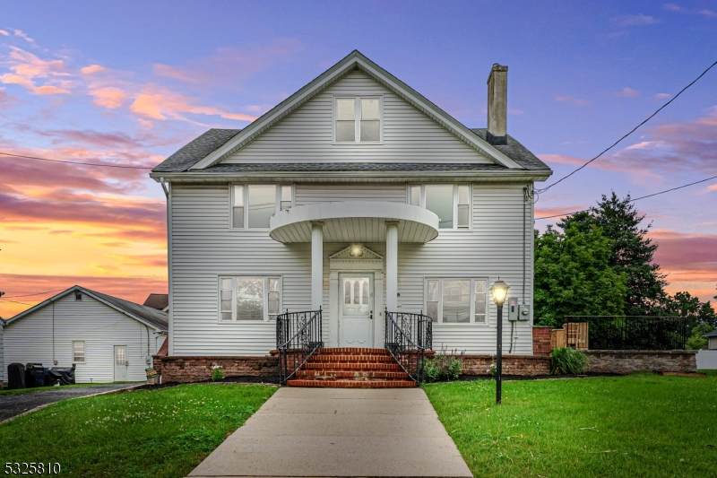 382 E Main St - Photo 1