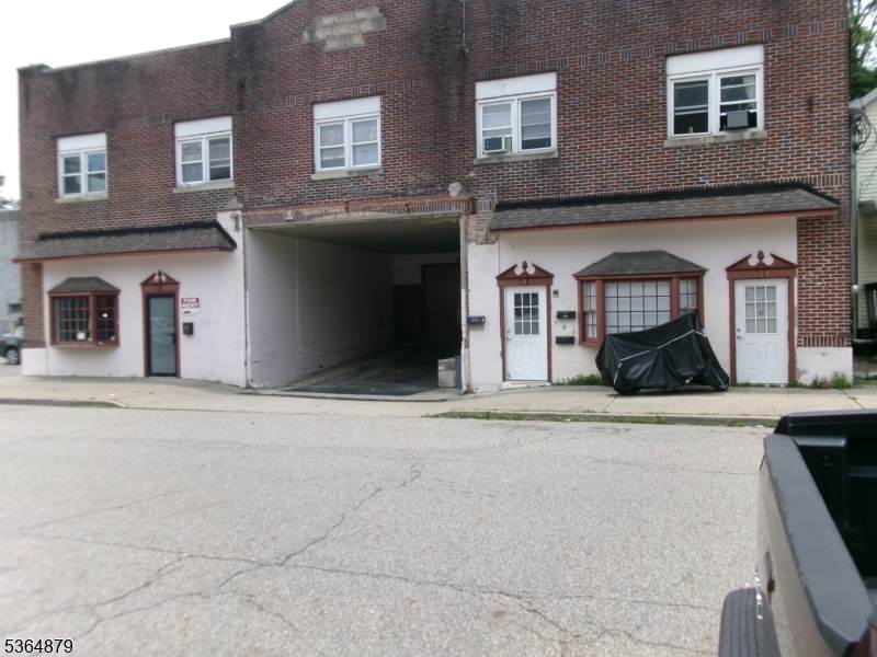 103 Arch St - Photo 1