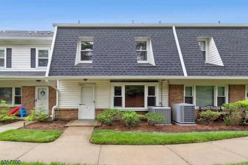 7 Tisbury Village - Photo 1