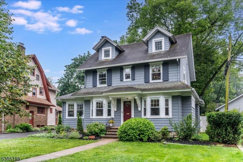 35 Elm Ct - Photo 1