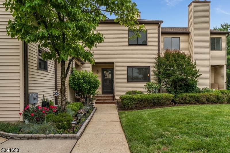 13 Cedar Ct - Photo 1