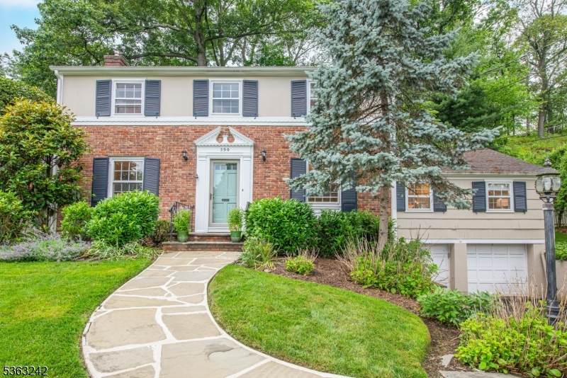 590 Highland Ave - Photo 1