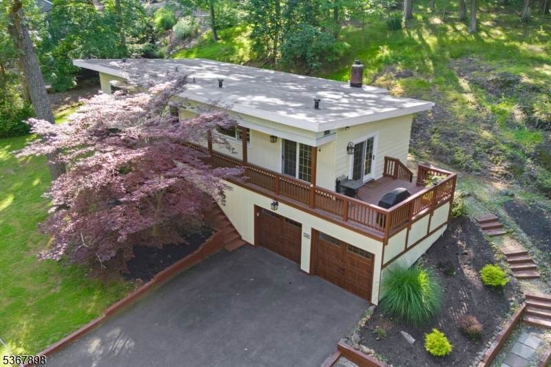 1295 Colonial Way - Photo 1
