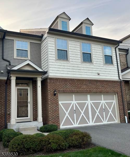 5 Albert Ct - Photo 1