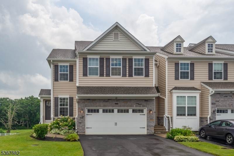 601 Charleston Dr - Photo 1