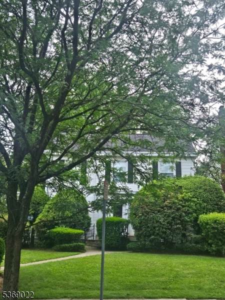 25 Pleasant Ave - Photo 1