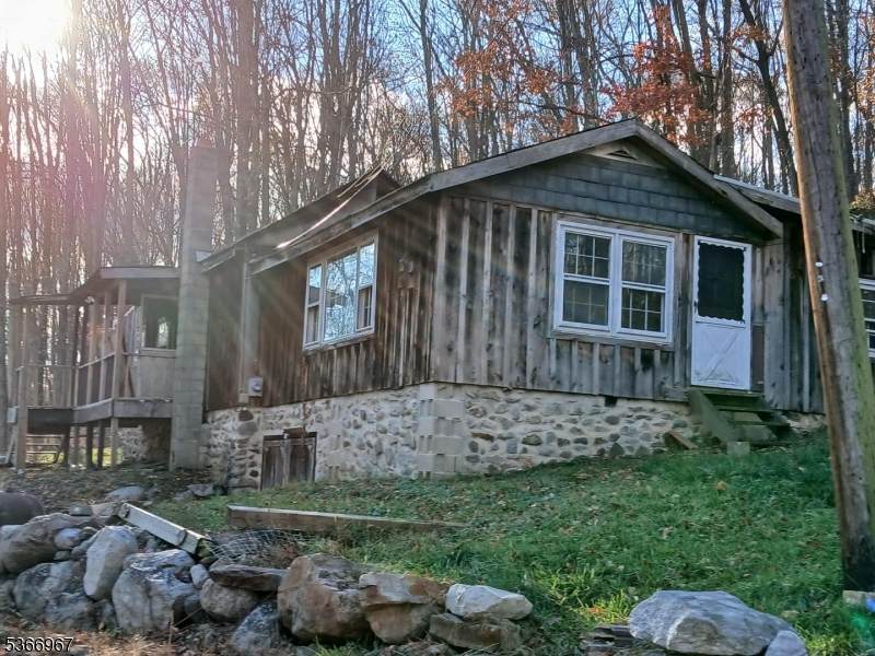 10 Lakewood Trl - Photo 1