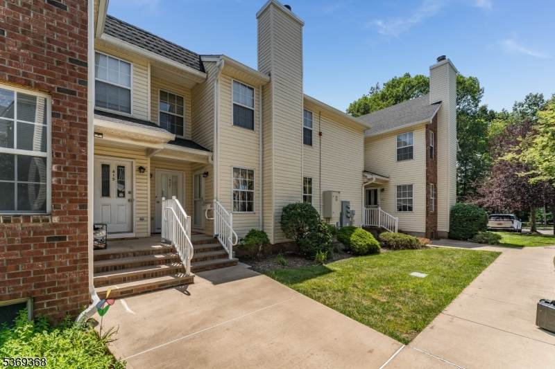 416 Ripley Ct - Photo 1