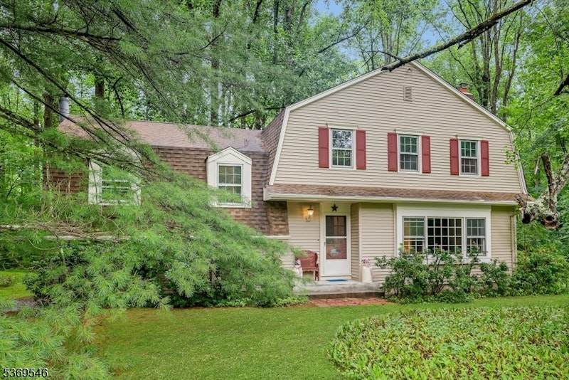 8 Delwood Rd - Photo 1