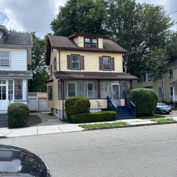 54 Mitchell St - Photo 1