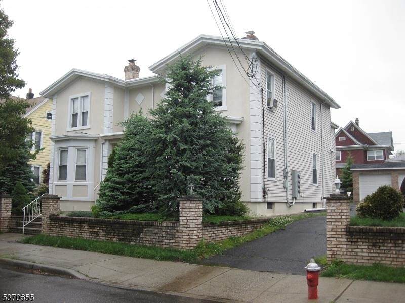 34 Spencer Pl - Photo 1