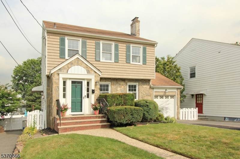 300 Walnut Street - Photo 1