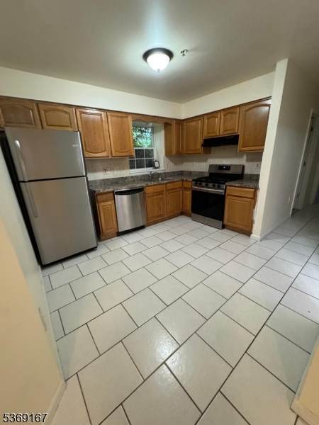 24 Longworth St - Photo 1