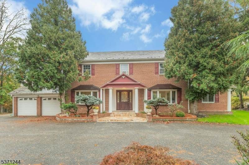 170 Passaic Ave - Photo 1