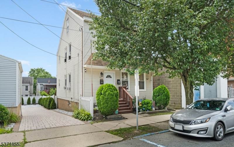 330 N 10Th St - Photo 1