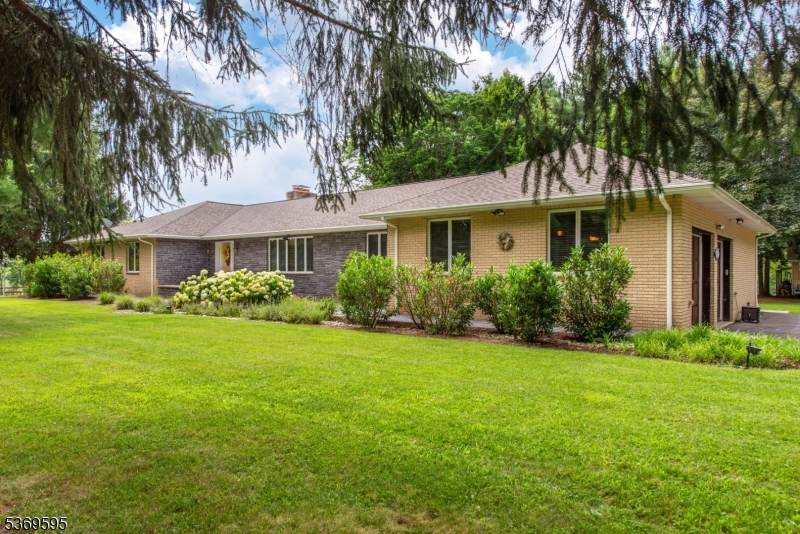 6 Cherry Ln - Photo 1