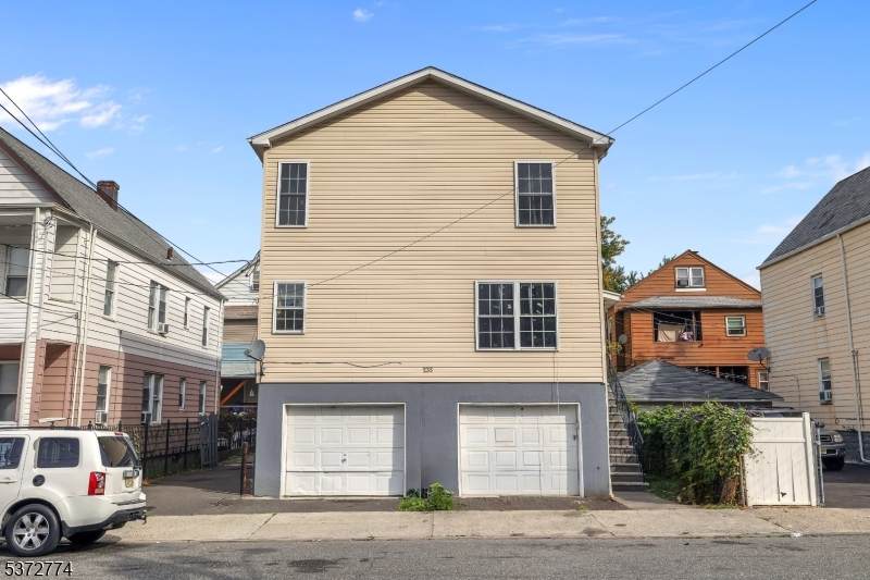 235 Keen St - Photo 1