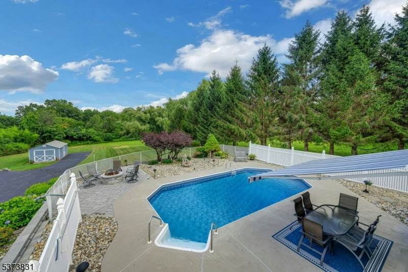 83 Hyatt Rd - Photo 1