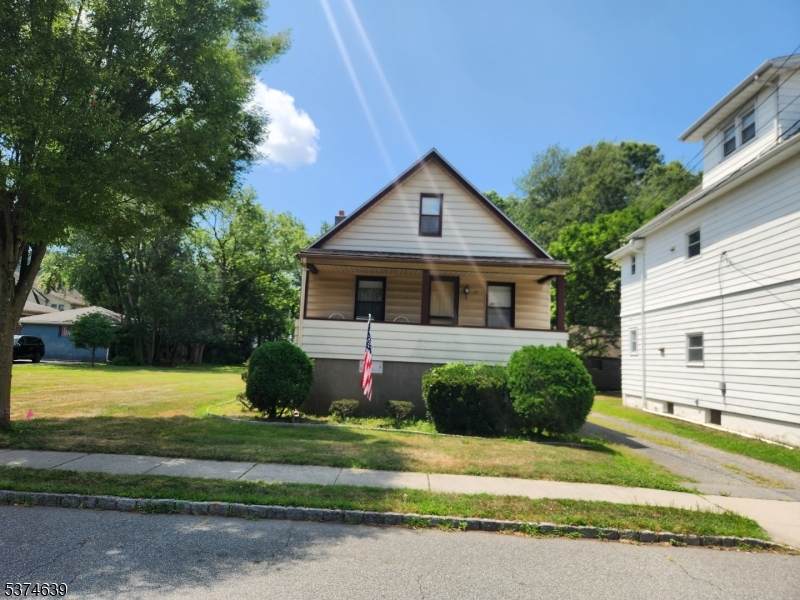 67 Van Pelt Pl - Photo 1