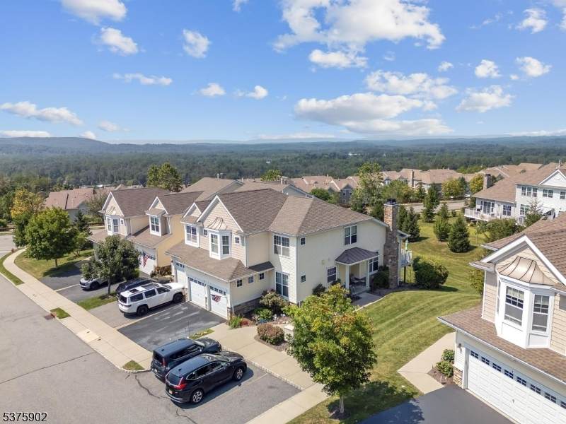 7 Wild Iris Ln - Photo 1