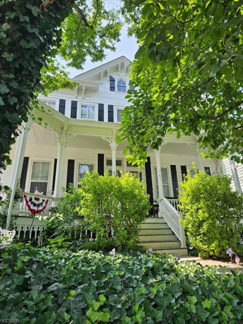 43 Broad St - Photo 1