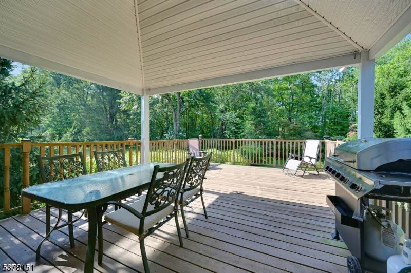 145 Mountain Cir - Photo 1