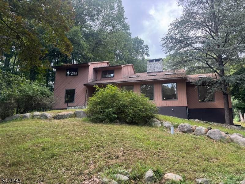 724 Tall Oaks Ct - Photo 1