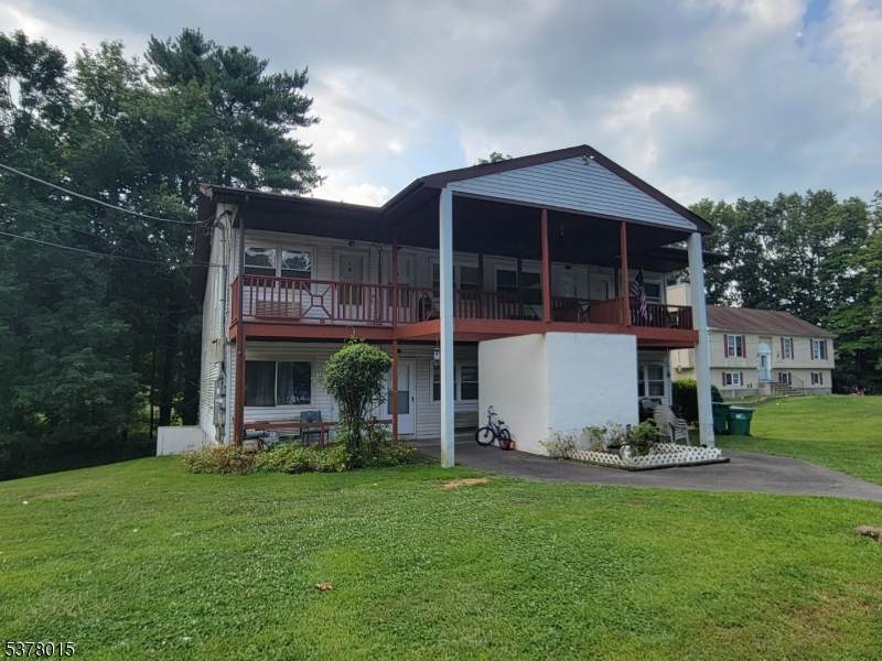 371 Lake Shore South - Photo 1