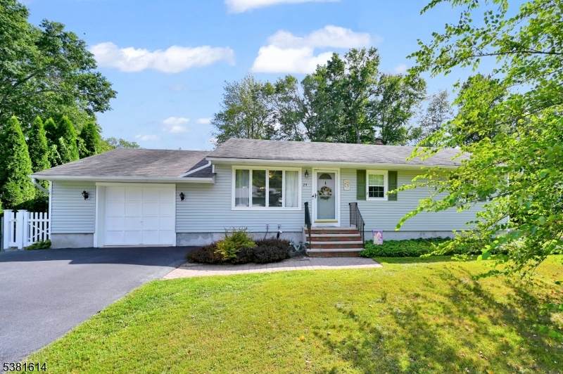 24 Eisenhower Dr - Photo 1