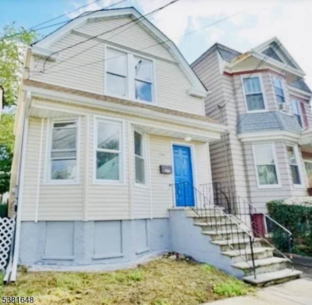 206 21St St - Photo 1