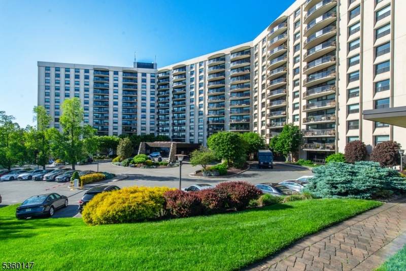 2 Claridge Dr - Photo 1