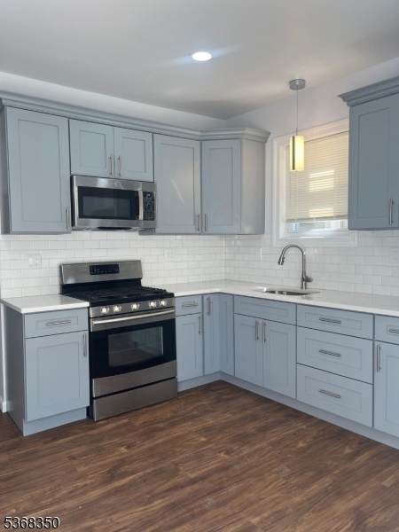 414 21St Ave - Photo 1