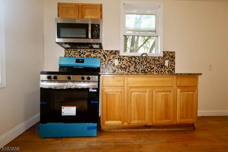 34 Hedden Ter - Photo 1