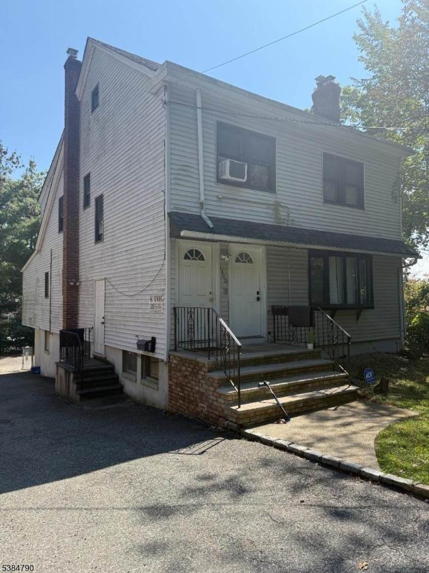 1490 Pleasant Valley Way - Photo 1