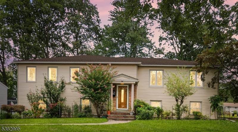 45 Brandon Ave - Photo 1