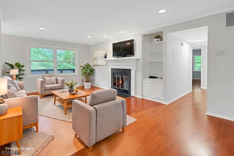 21 Heritage Dr - Photo 1