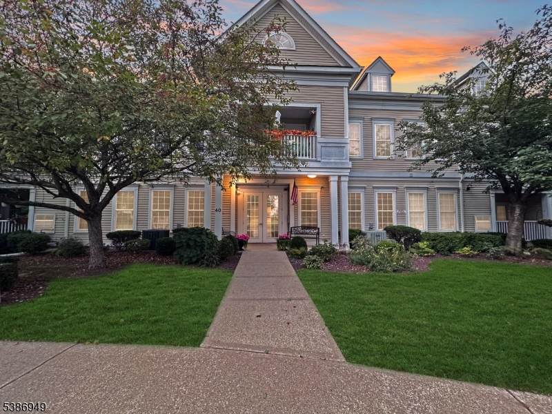 4004 Brookfield Glen Dr - Photo 1