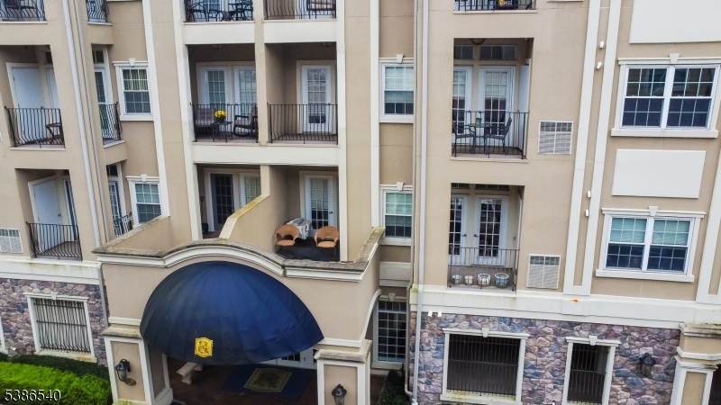 1110 Wickham Ter - Photo 1