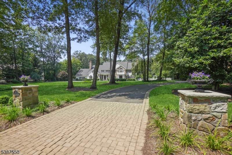 9 Green Hill Rd - Photo 1